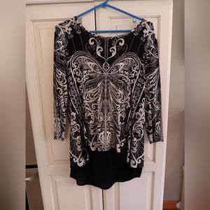 Rose and Olive Womens Top Size Large